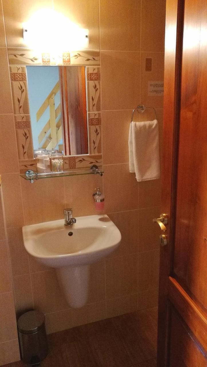 Penzion Manin Považská Bystrica Buitenkant foto